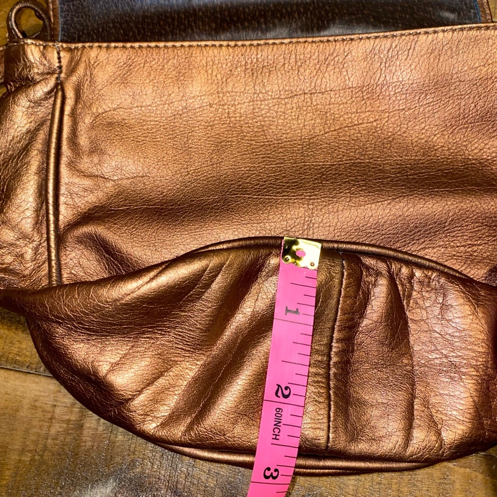 Vintage Italian Copper Leather Purse - Picture 9 of 13